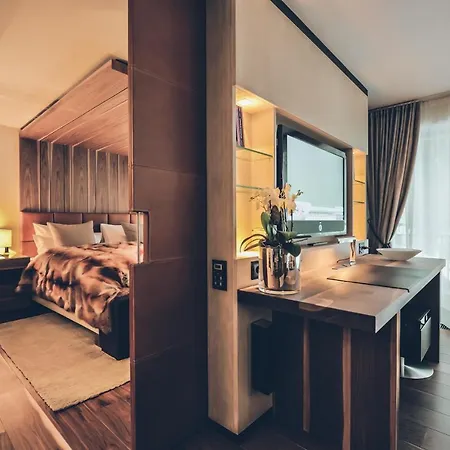 Elizabeth Arthotel Adults Only Hotel 5*