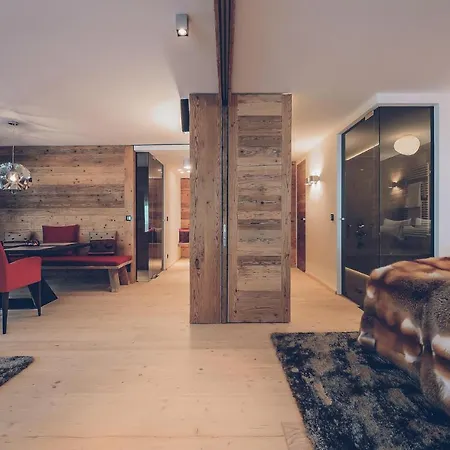 Hotel Elizabeth Arthotel Adults Only 5*